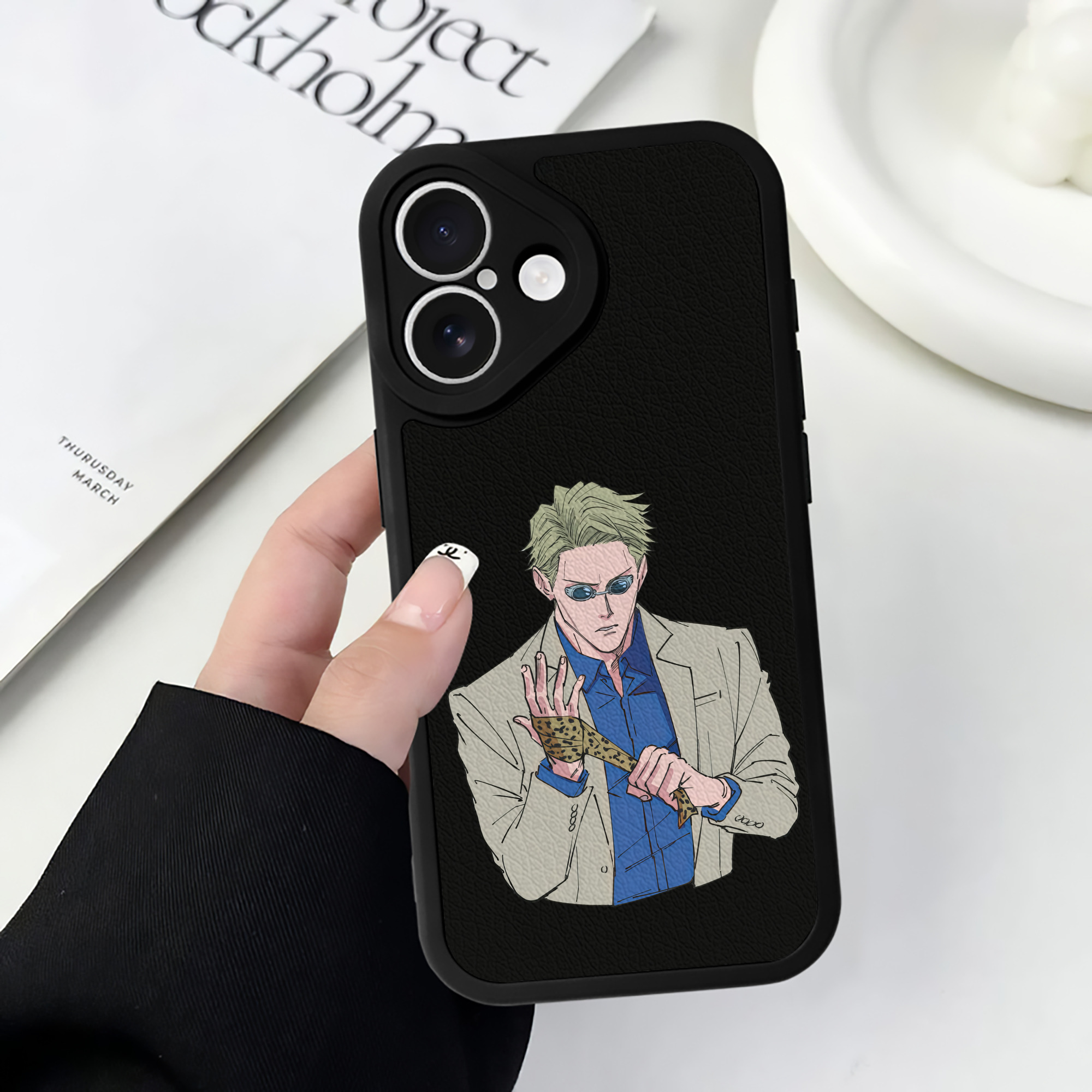 （画像用） 呪術廻戦 Jujutsu Kaisen 【iPhone 16シリーズ対応】シリコンスマホケース（レザー調） 材質：シリコン